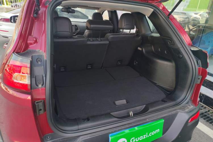 Used Jeep Cherokee 2016 2.4L Leading Smart Version