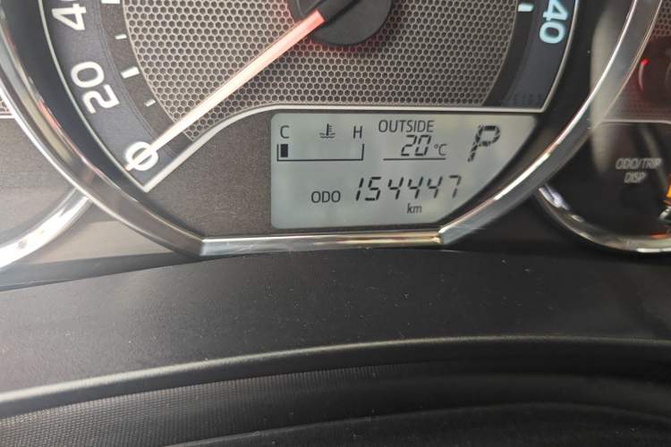 Used Toyota Levin 2014 1.6G CVT Elite Edition Odometer Close Up