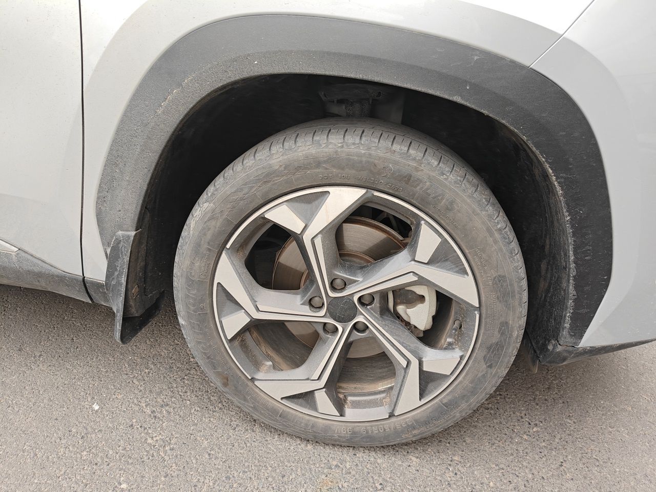 Geely Auto FX11 2023 1.5TD DCT Prestige Edition — снимка 8