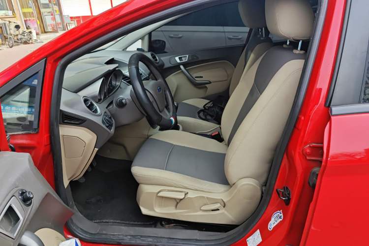 Used Ford Fiesta 2011 Hatchback 1.5L Manual Fashion Edition