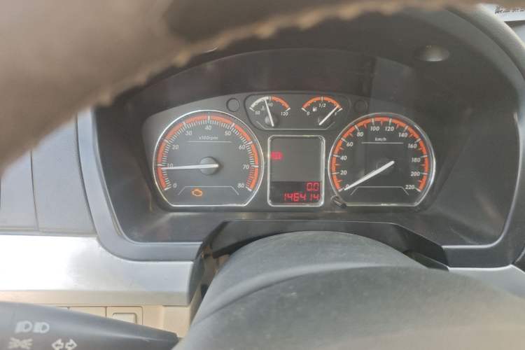 Used Lotus L5 2011 Sedan 1.6L Manual Fashion Edition