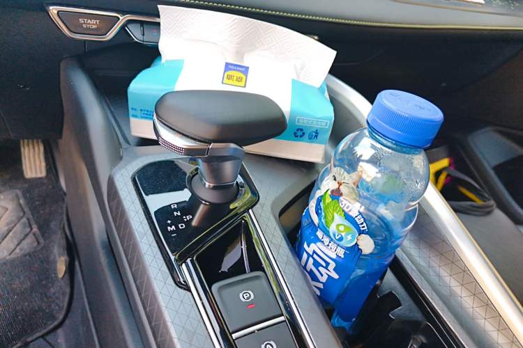 Used Geely Auto Preface 2023 1.5TD Fuyao Version Gear Lever