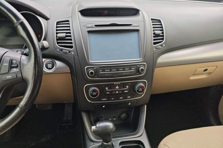 Used Kia Sorento 2013 2.4L 7-Seater Gasoline Luxury Version China IV Standard
