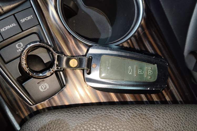 Used Toyota Camry 2018 2.5G Luxury Edition
