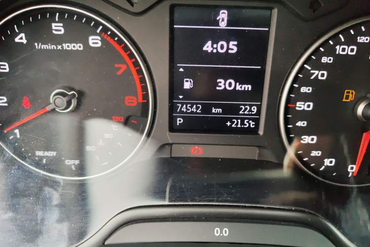 Used Audi A3 2020 Sportback 35 TFSI Fashion Edition China VI Emission Standard Odometer Close Up