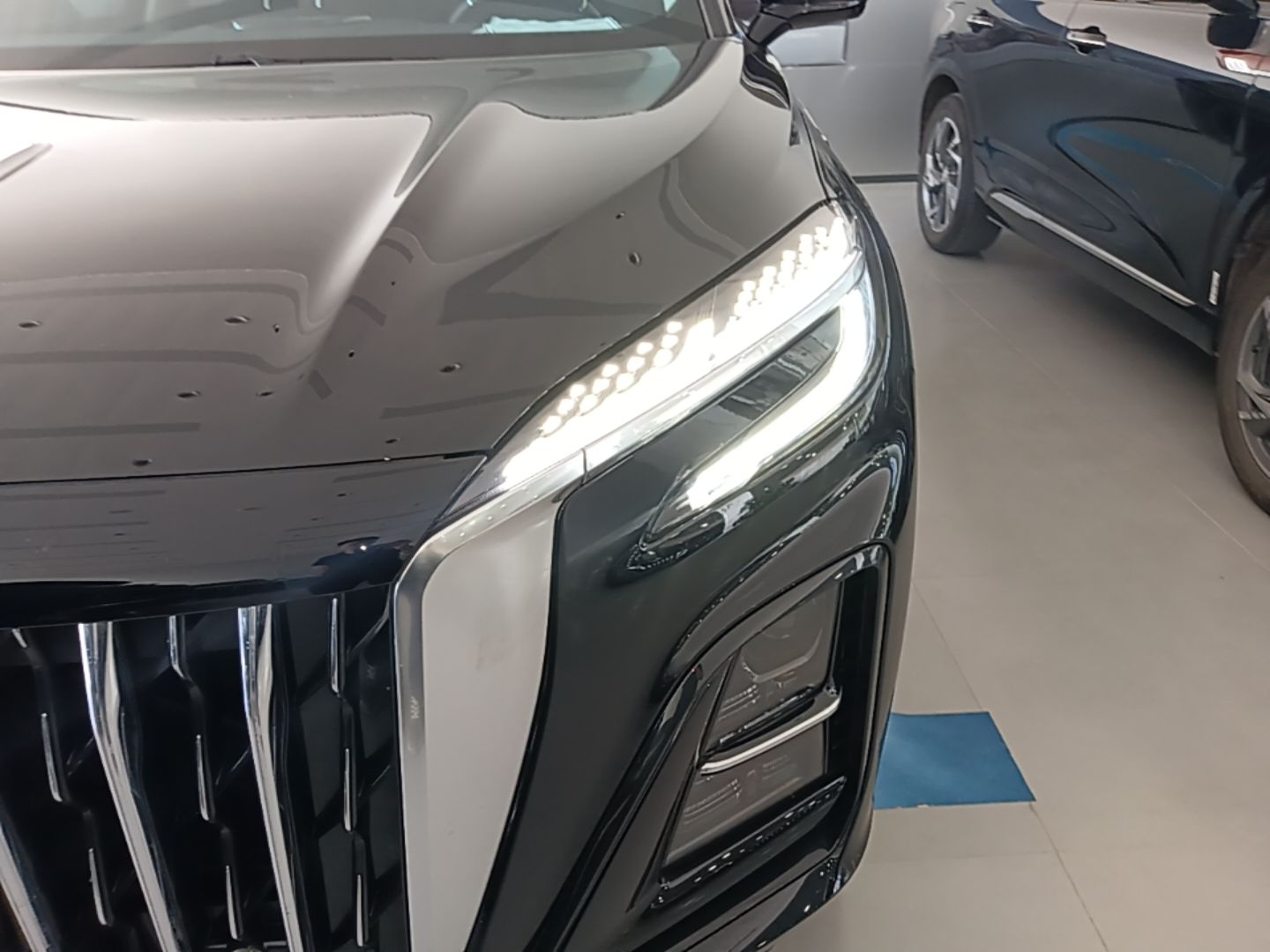 Hongqi HS3 PHEV 2024 PHEV 115km Jingwei Edition — снимка 8