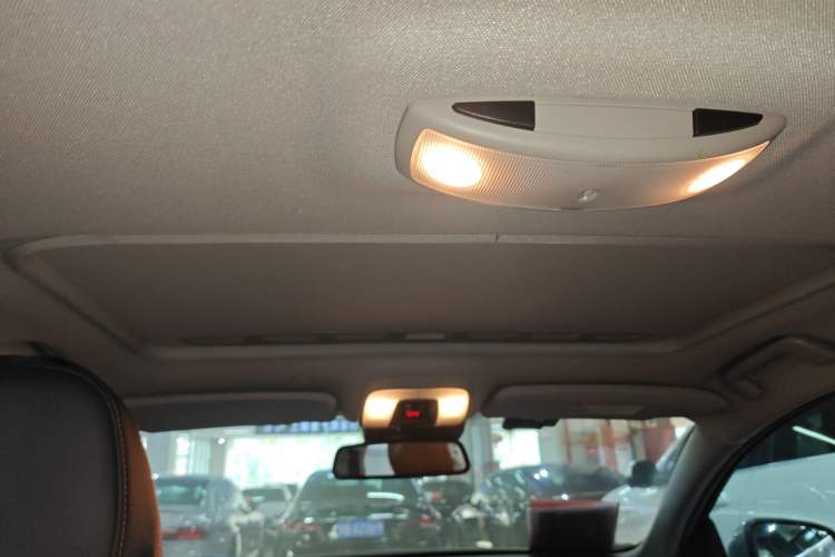 Used Volvo S60 2015 S60L 2.0T Zhiyuan Edition