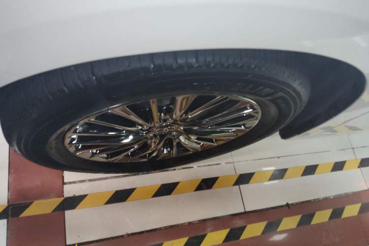 Used Toyota Alphard 2021 Dual-Engine 2.5L Prestige Edition Left Front Wheel Hub