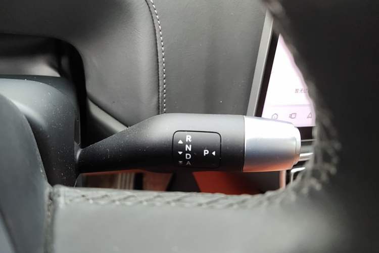 Used Li Auto L8 2023 Pro Model
