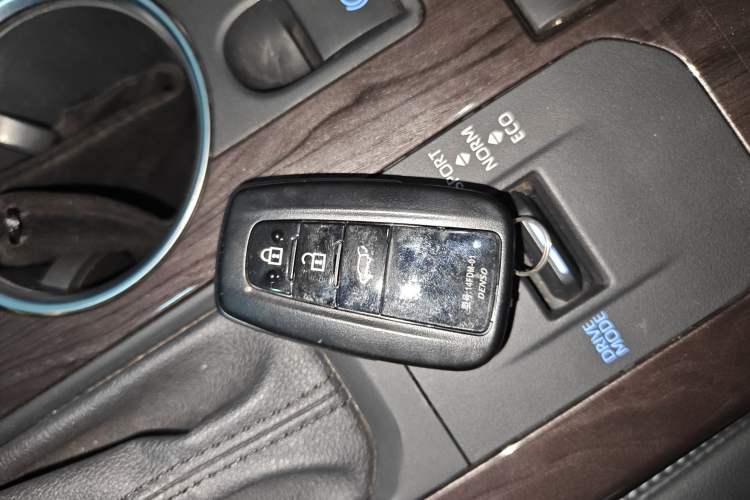 Used Toyota Highlander 2022 Dual-Engine 2.5L Four-Wheel Drive Supreme Edition 7-Seater