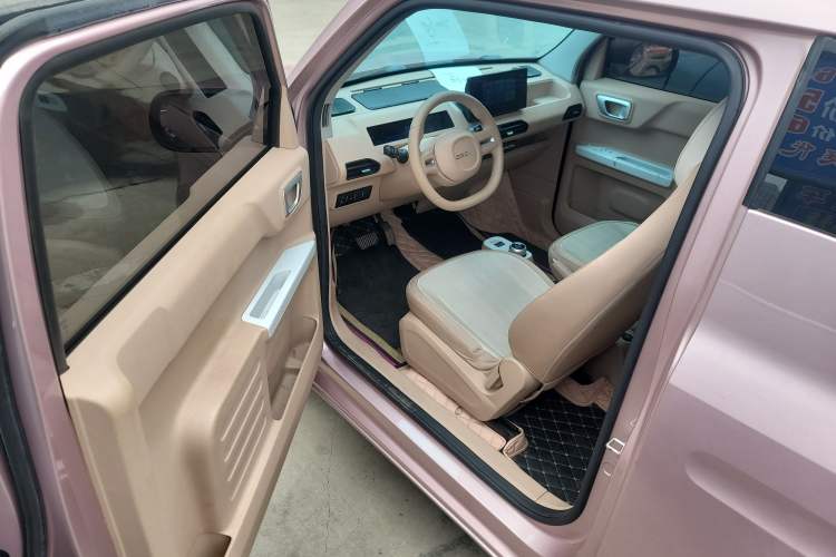 Used Geely Galaxy Panda 2023 Panda Mini 200km Endurance Bear