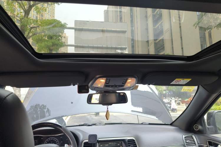 Used Jeep Grand Cherokee 2014 3.6L Elite Navigation Edition
