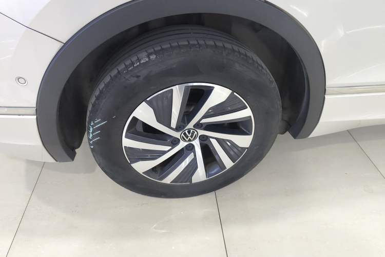 Used Volkswagen Tiguan L New Energy 2021 430 PHEV Plug-in Hybrid Prestige Edition Exterior 2