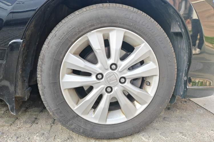 Used Honda City Classic 2012 1.5L Automatic Elite Edition Right Front Wheel Hub