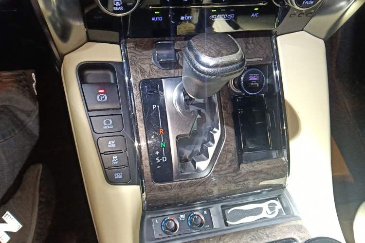 Used Toyota Alphard 2019 Dual-Engine 2.5L Prestige Edition Gear Lever