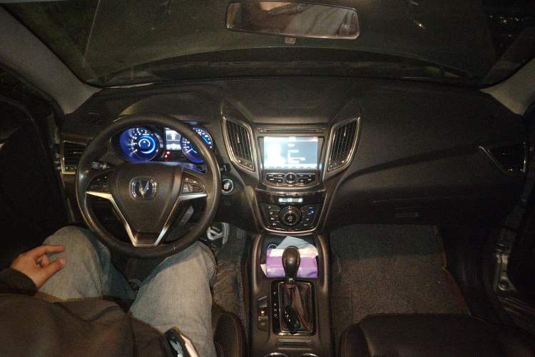 Used CHANGAN CS75 2016 1.8T Automatic Elite Model China IV Standard Gear Lever