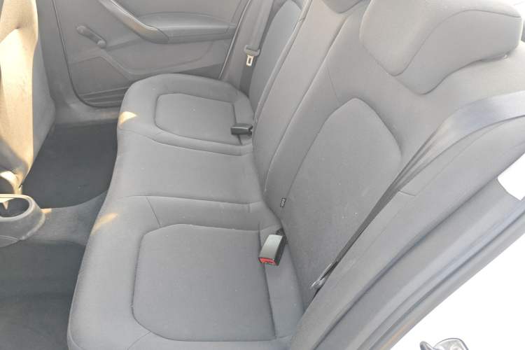Used Volkswagen Santana 2013 1.6L Manual Fashion Edition Left Rear Seat