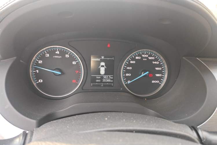 Used JAC Refine M3 2022 1.8L 7-seat Standard Edition Instrument Cluster