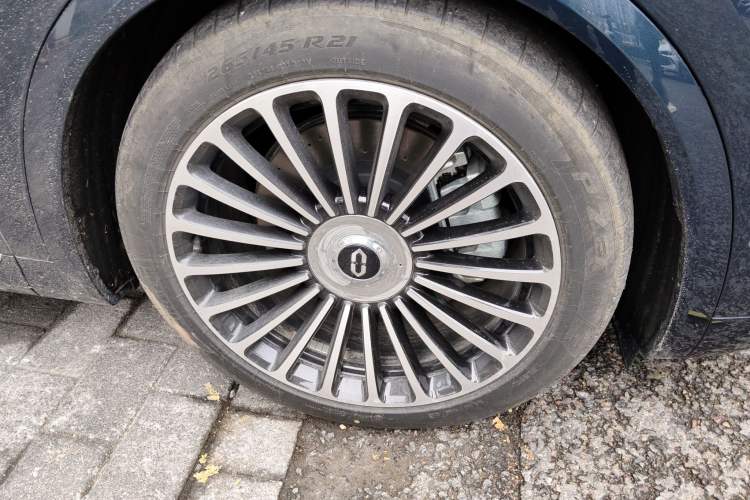 Used Hima AITO M8 2025 Extended-Range Max+ Version 53.4 kWh 5-Seater Edition