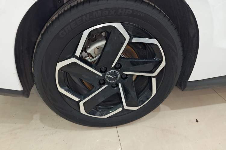 Used BYD Seal 06 New Energy 2024 DM-i 120KM Flagship Model
