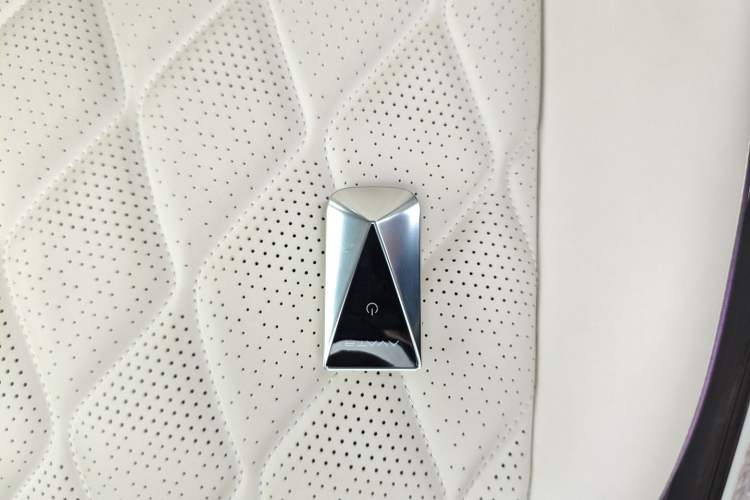 Used Avatr 11 2025 Max All-Electric Four-Wheel Drive Vehicle Key