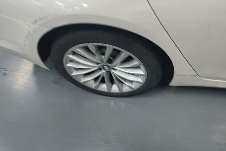 Used BMW 5 Series 2019 525Li Luxury Package
