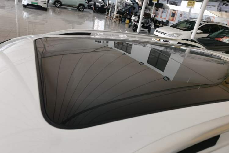 Used Volkswagen Tayron 2022 280TSI Two-Wheel Drive Luxury Smart Connectivity Version
