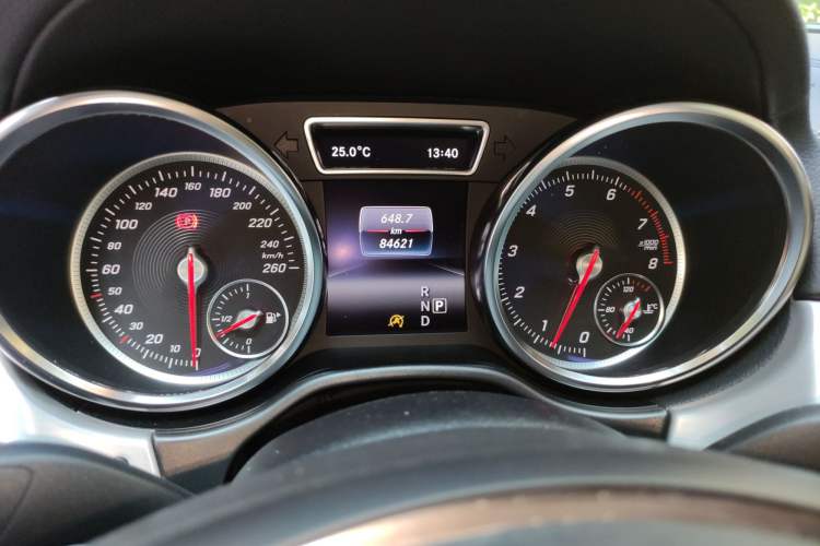 Used Mercedes-Benz GLE Coupe 2015 GLE 400 4MATIC Coupe SUV Instrument Cluster