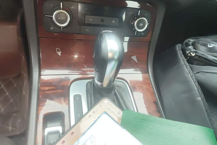 Used Volkswagen Touareg 2011 3.0 TSI Standard Version