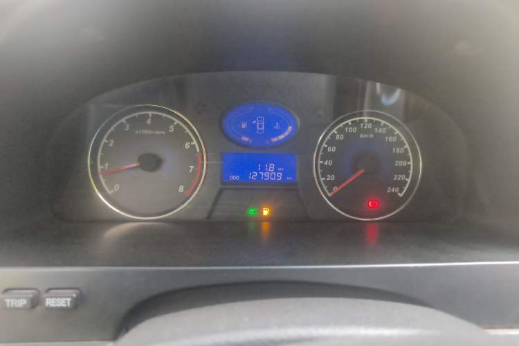 Used Geely Auto Classic Emgrand 2012 Sedan 1.5L Manual Chao Yue Model