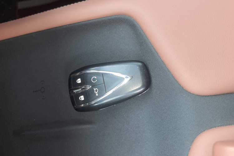 Used Changan UNI-Z 2025 1.5T Premium Edition
