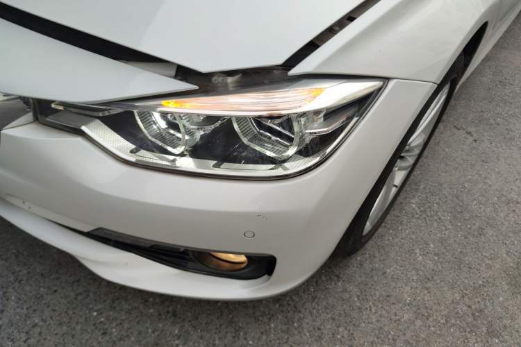 Used BMW 3 Series 2016 320Li Ambition Model
