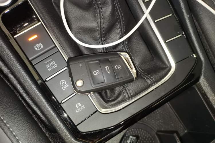 Used Volkswagen Sagitar 2021 280TSI DSG Excellence Edition Vehicle Key