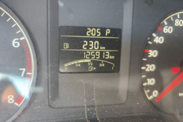 Used Volkswagen Sagitar 2014 Revised Version 1.6L Automatic Comfort Edition