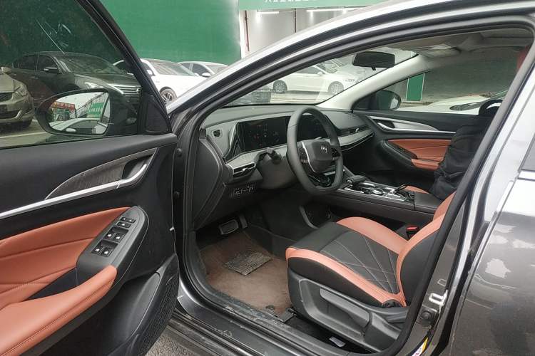 Used Changan Eado 2024 PLUS Blue Whale NE 1.4T GDI DCT High-Energy Edition