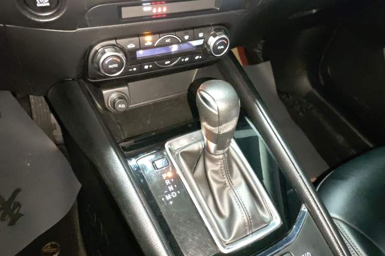 Used Mazda CX-5 2024 2.0L Automatic Two-Wheel Drive Comfort Version Gear Lever