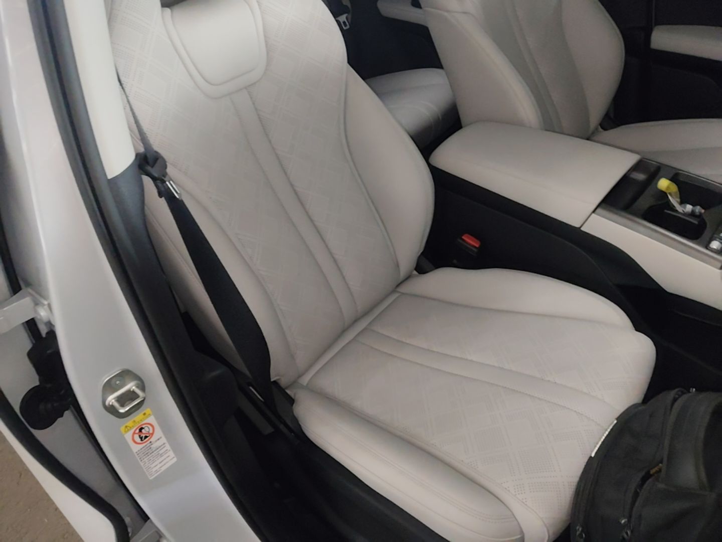 BYD Yuan UP 2025 Intelligent Driving Version 401 KM Dynamic Edition — снимка 19