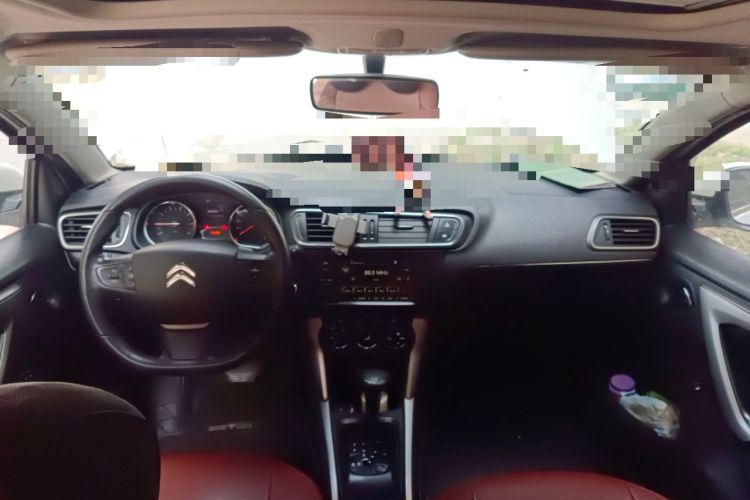 Used Citroen C3-XR 2015 1.6L Automatic Pioneer Model Center Console