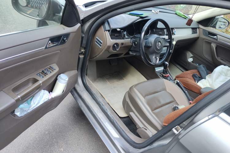 Used Volkswagen Bora 2014 1.6L Automatic Comfort Model Driver Seat