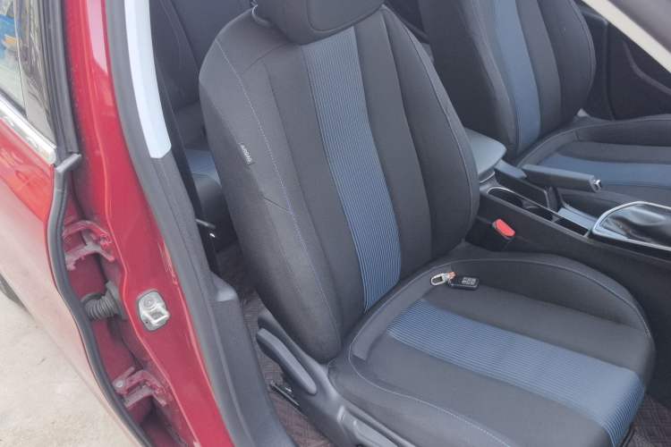 Used Peugeot 308 2018 1.6L Automatic Luxury Edition Right Front Seat