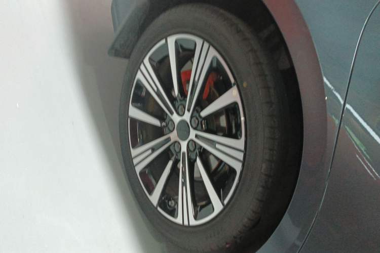 Used Geely Auto Preface 2025 Dongfang Yao 1.5TD Kunlun Edition
