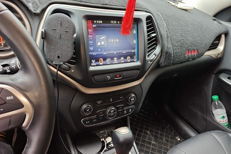 Used Jeep Cherokee 2016 2.0L Superior Edition
