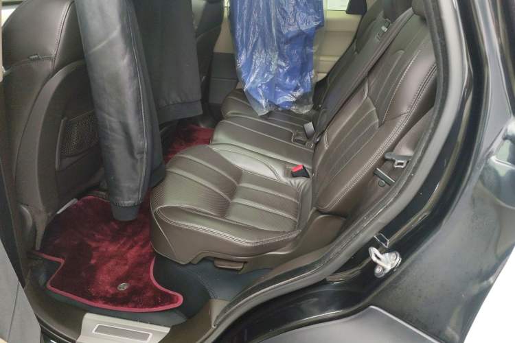 Used Land Rover Range Sport 2014 3.0 SC V6 HSE DYNAMIC Left Rear Seat