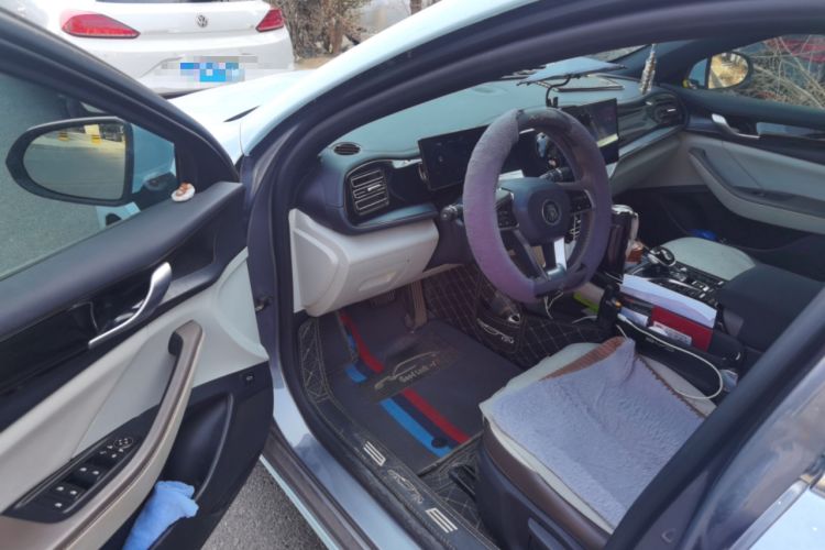 Used BYD Qin PLUS 2023 Champion Edition DM-i 55KM Leading Model
