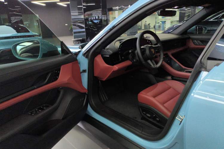 Used Porsche Taycan 2022-Year Updated Taycan
