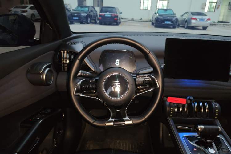 Used BYD Yuan PLUS 2024 Honor Edition 430KM Leading Model
