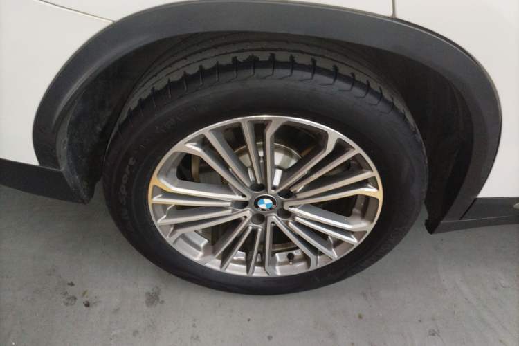 Used BMW X3 2018 xDrive28i Luxury Package China VI Emission Standard Right Rear Wheel Hub