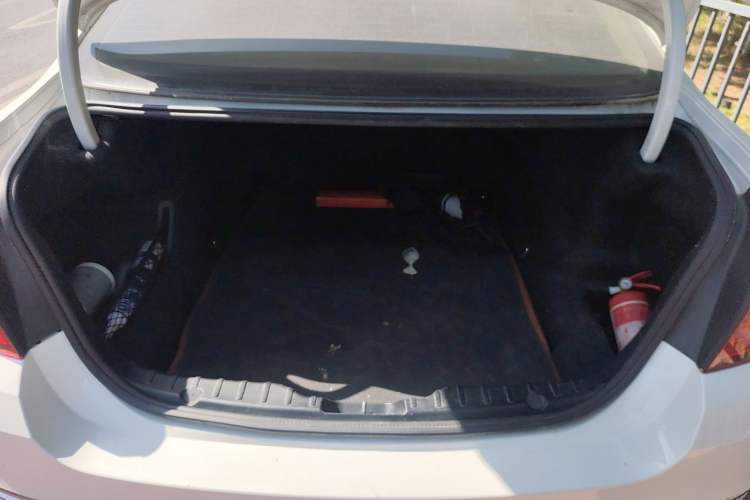 Used BMW 5 Series 2014 525Li Luxury Design Package