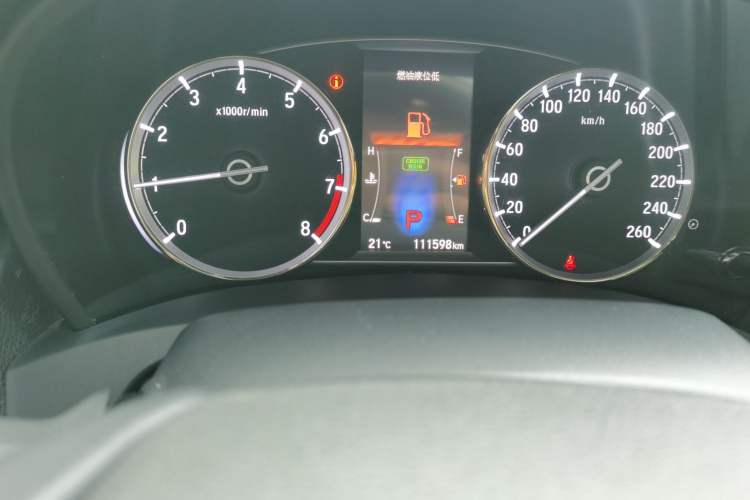 Used Honda Spirior 2015 2.0L Collector's Edition Odometer Close Up