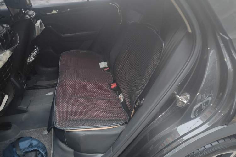 Used Volkswagen T-ROC 2020 280TSI DSG Two-Wheel Drive Comfort Version